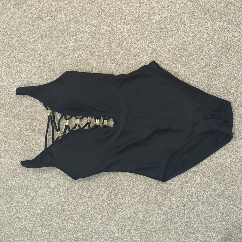 One piece bathing suit
